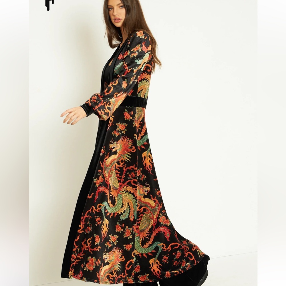 BlackMilk Dragon Rising Velvet Maxi Jacket - Picture 4 of 5